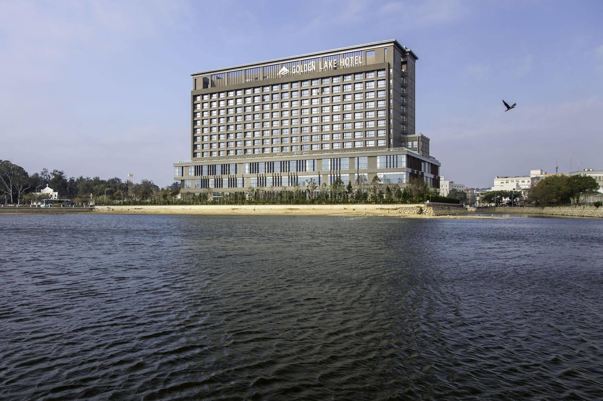 Golden Lake Hotel Jinhu Extérieur photo