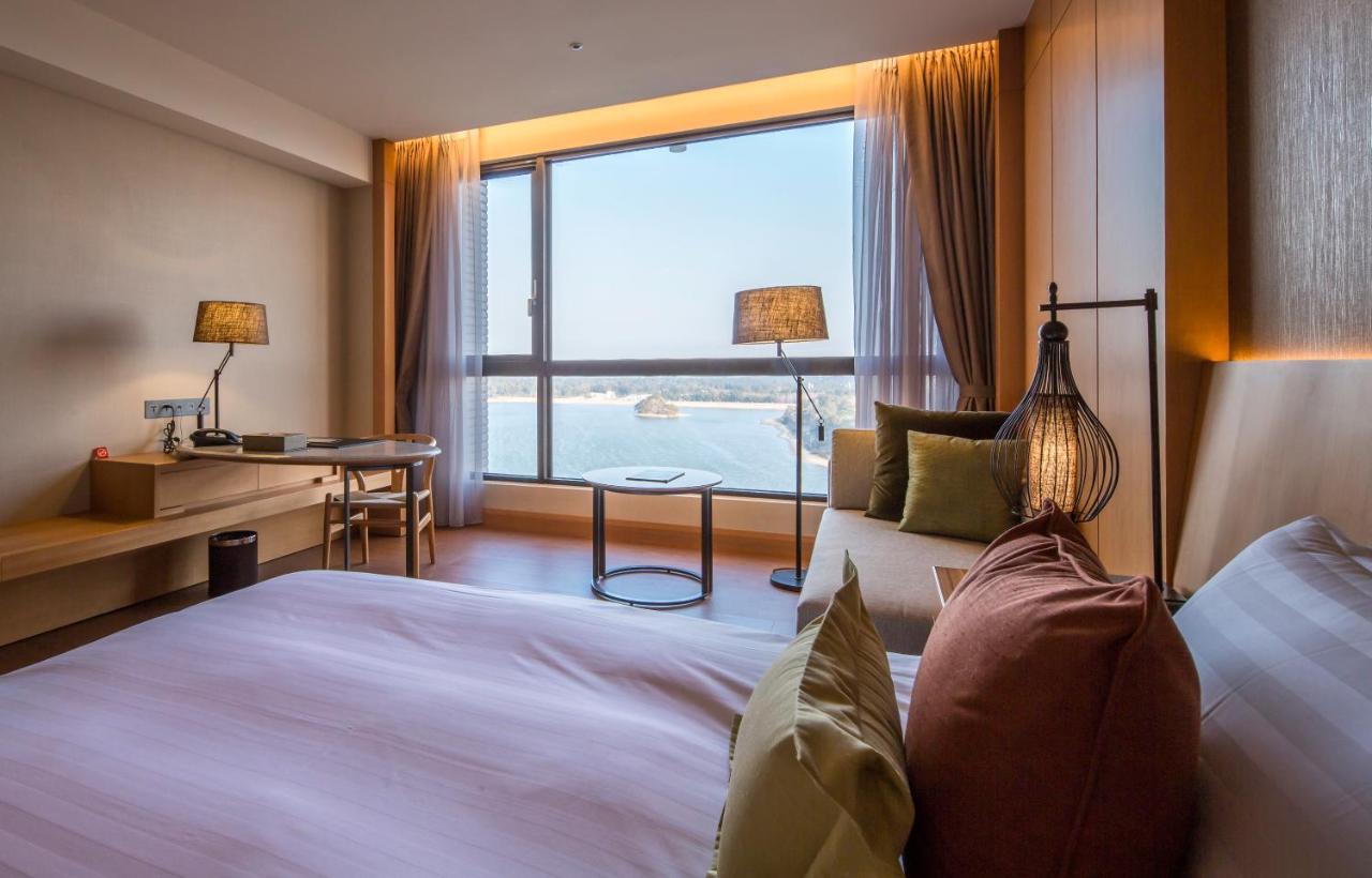 Golden Lake Hotel Jinhu Extérieur photo