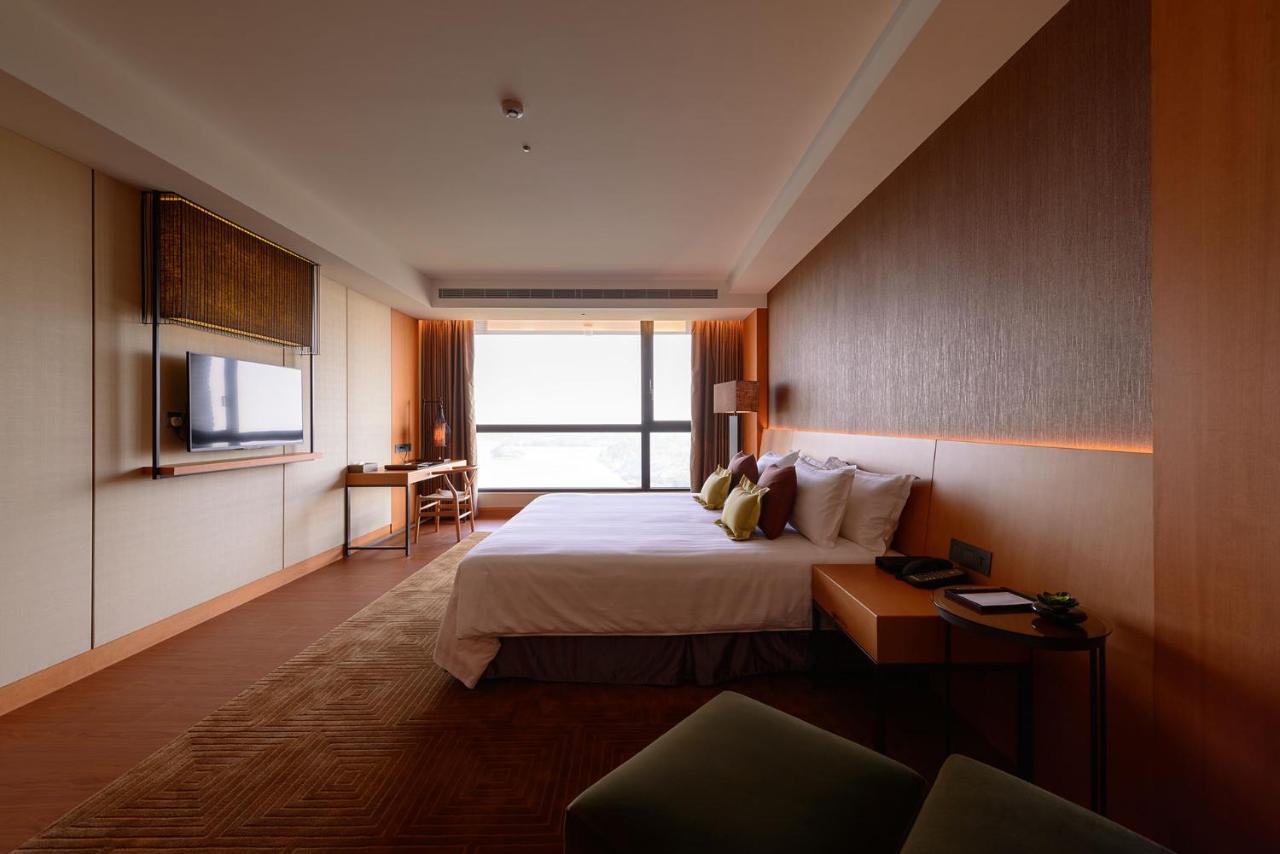 Golden Lake Hotel Jinhu Extérieur photo